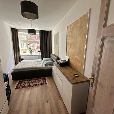 White Retro Wrocław